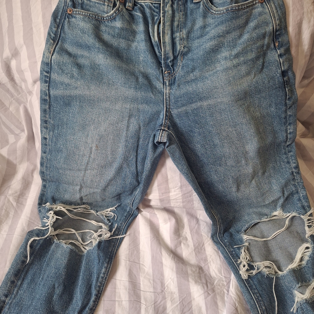 American Eagle Light Blue Denim Jeans - STRIGID - Picture 2 of 11